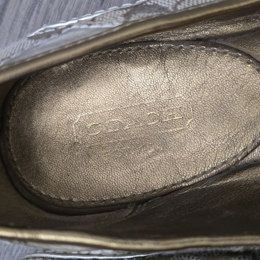 Coach Ariell Gold Tan Monogram Ballet Flats Size 7 Comfy Streetwear Metallic - Picture 6 of 9
